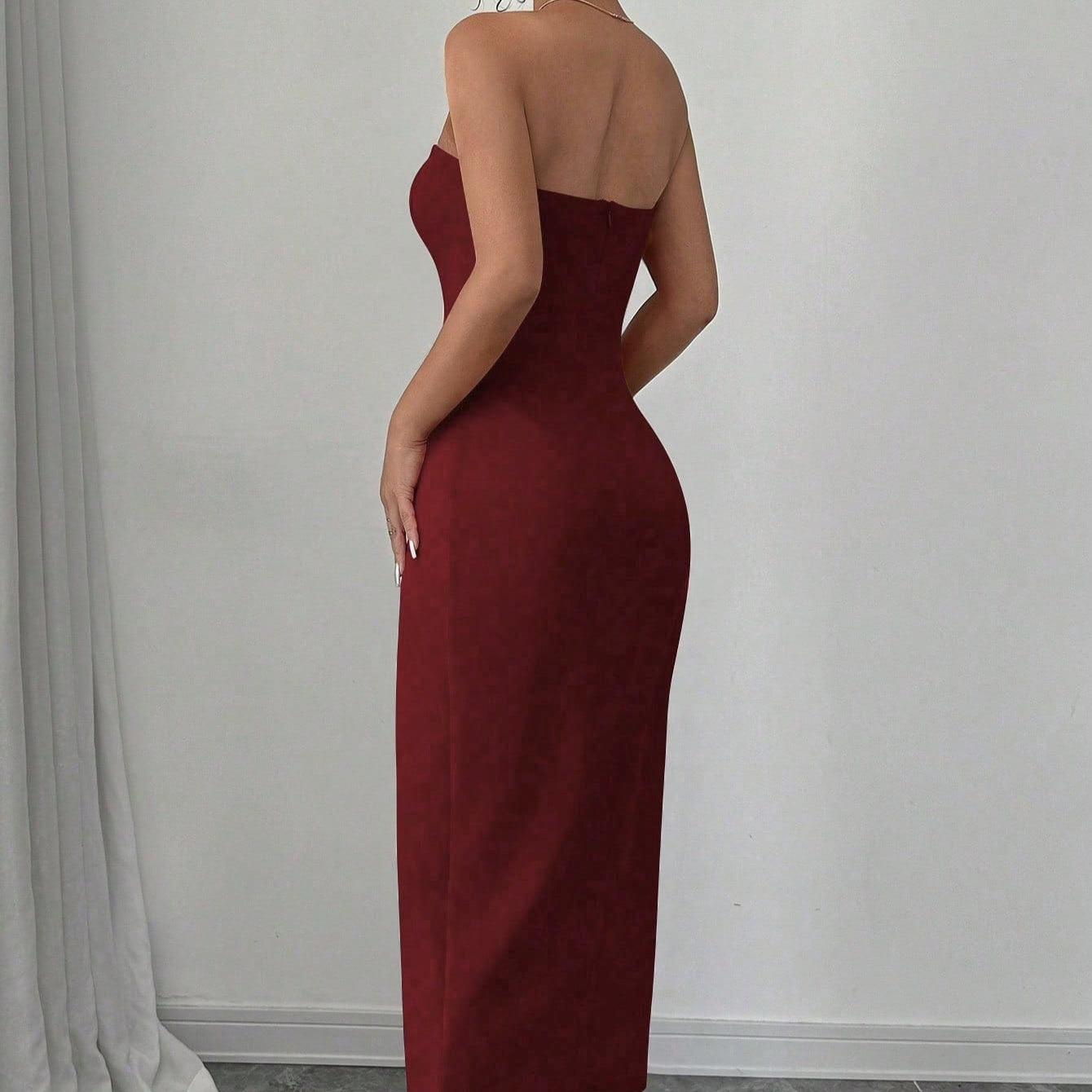 Slim-Fit Buttoned Sleeveless Dress